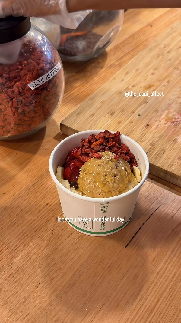 TikTok video: Some days you don’t want a smoothie. Warm acai porridge. Oats, coconut milk, honey, peanut butter, thick enough for a spoon. Vegan option available. 📍The Acai Affect: 339 Centre Road, Bentleigh